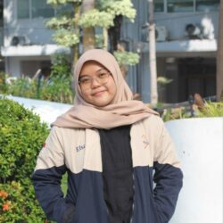Staf Divisi UI/UX Sabrina Salsa O.