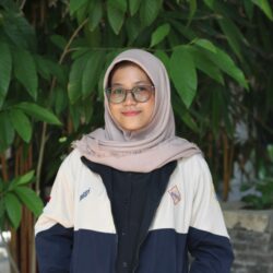 Sekretaris Bidang MEDINFO Anggi Triya V.